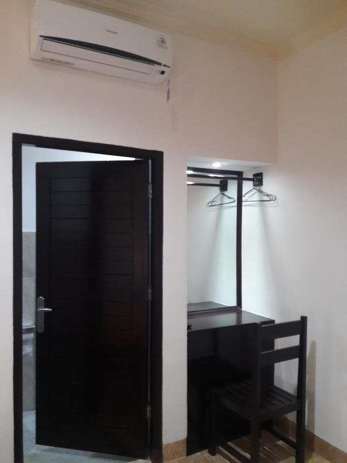 Puji Homestay Mataram Exterior foto